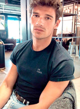 Paul is 183cm / 6' and wearing size M